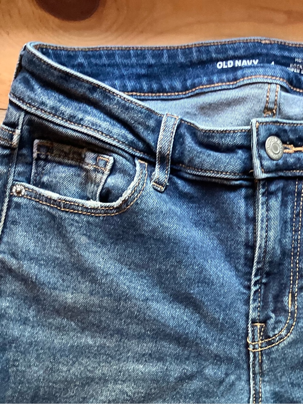 Old Navy Rockstar "Emilia" Blue Jeans Size 4 or 6 Midrise Raw Cutoff Hem